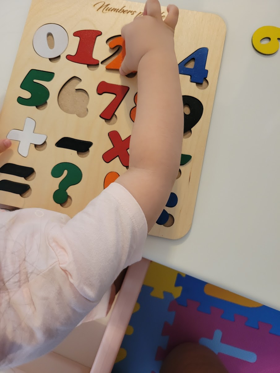 Childrens puzzle numbers image 3
